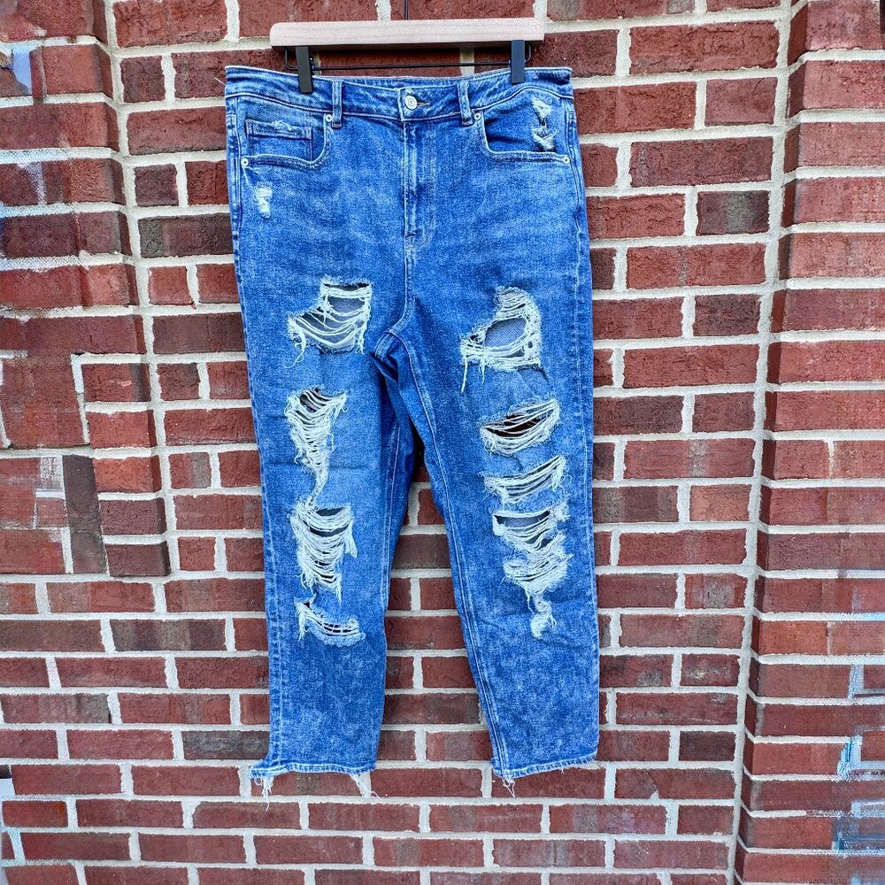 American Eagle Destroyed Mom Jeans Stretch Grunge Size 14 Regular